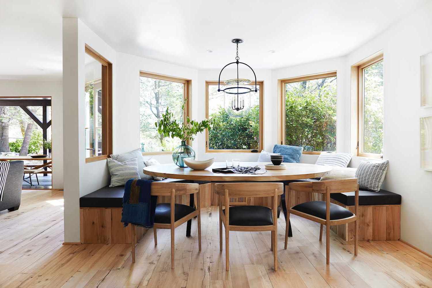 The Science Behind Comfortable Dining Table Seating